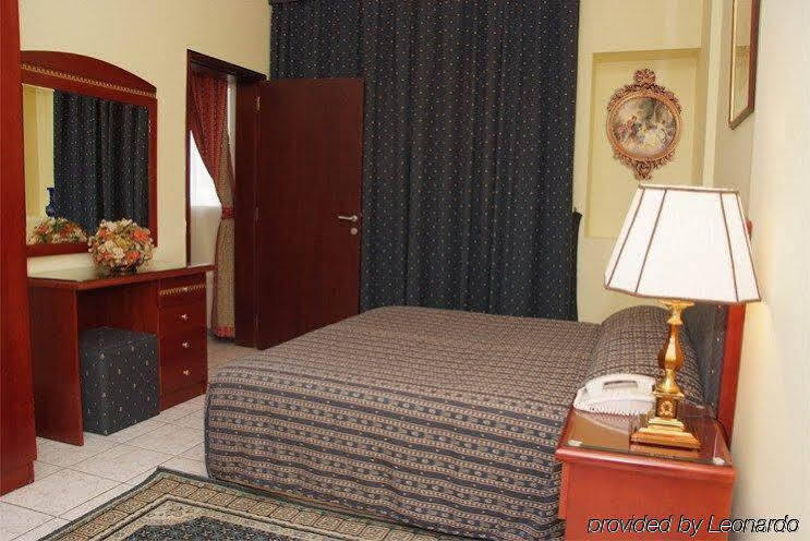 Al Sharq Hotel Suites - Baithans Шарджа Екстер'єр фото